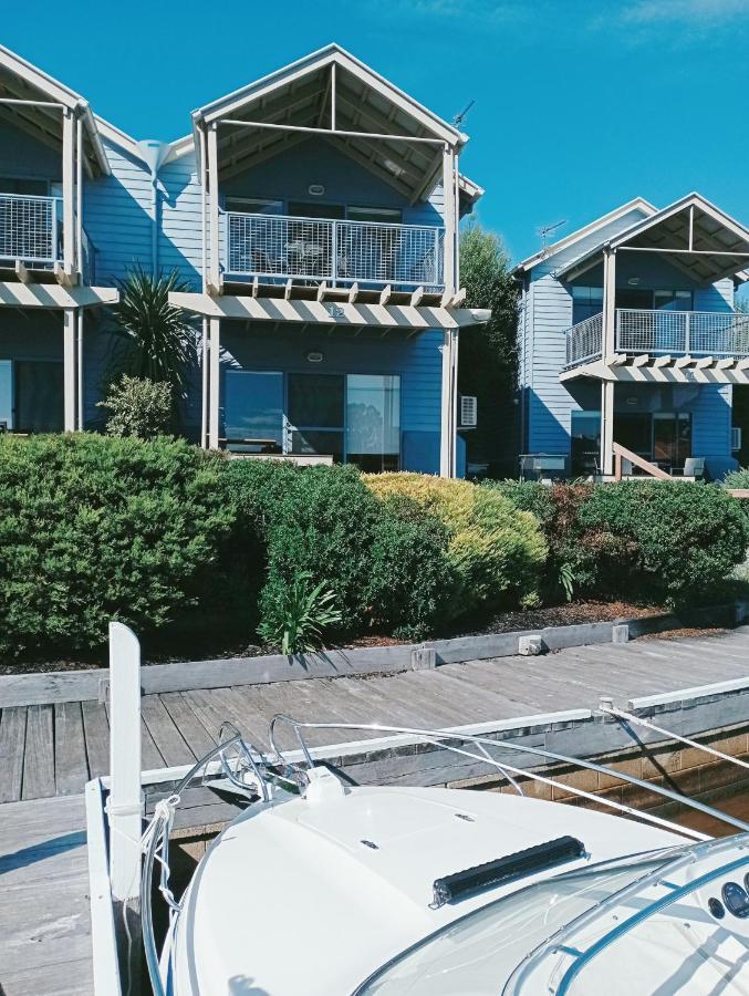 The View - Captains Cove Waterfront Resort Paynesville Exterior foto