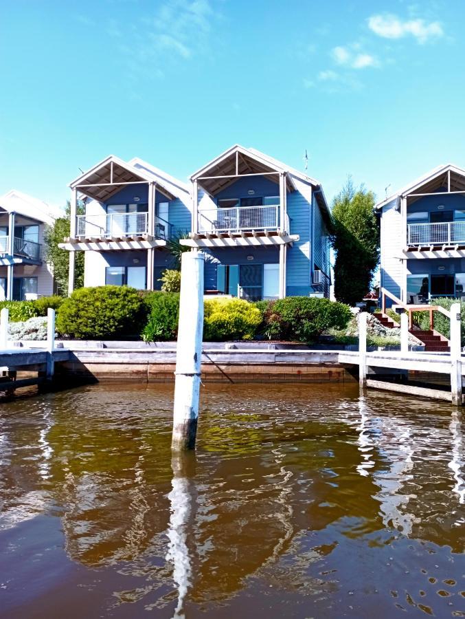 The View - Captains Cove Waterfront Resort Paynesville Exterior foto