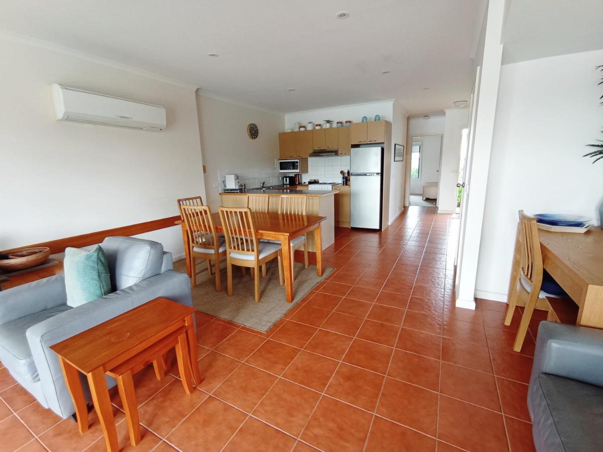 The View - Captains Cove Waterfront Resort Paynesville Exterior foto