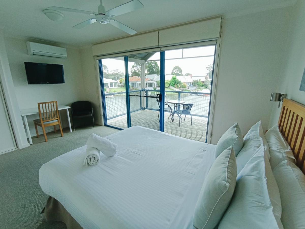The View - Captains Cove Waterfront Resort Paynesville Exterior foto