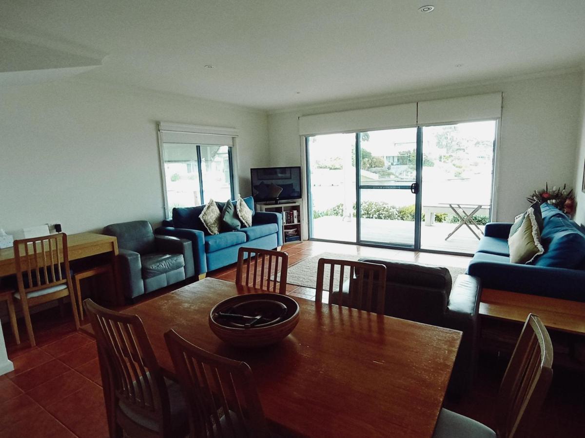 The View - Captains Cove Waterfront Resort Paynesville Exterior foto